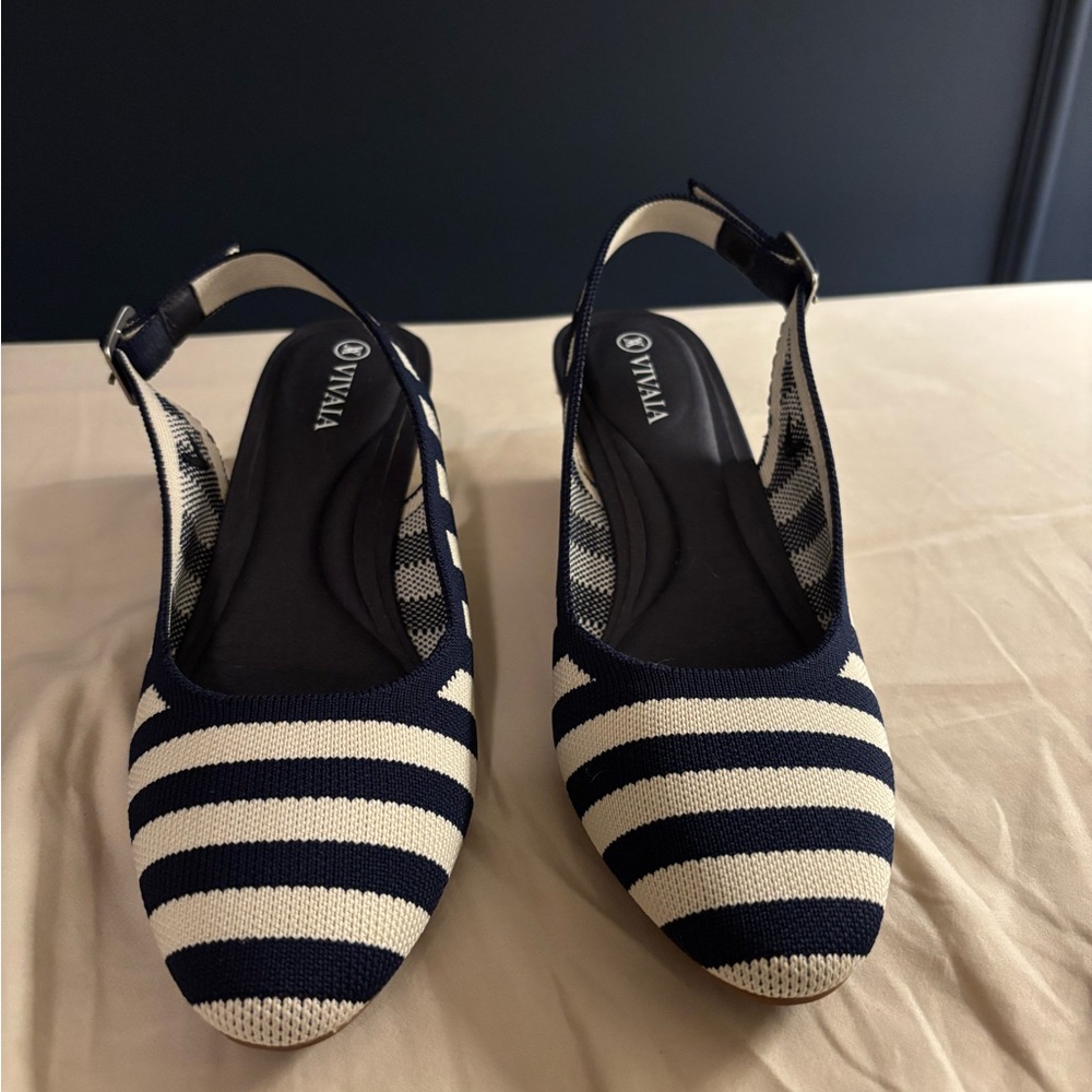 Striped wedges size 37 (6.5)